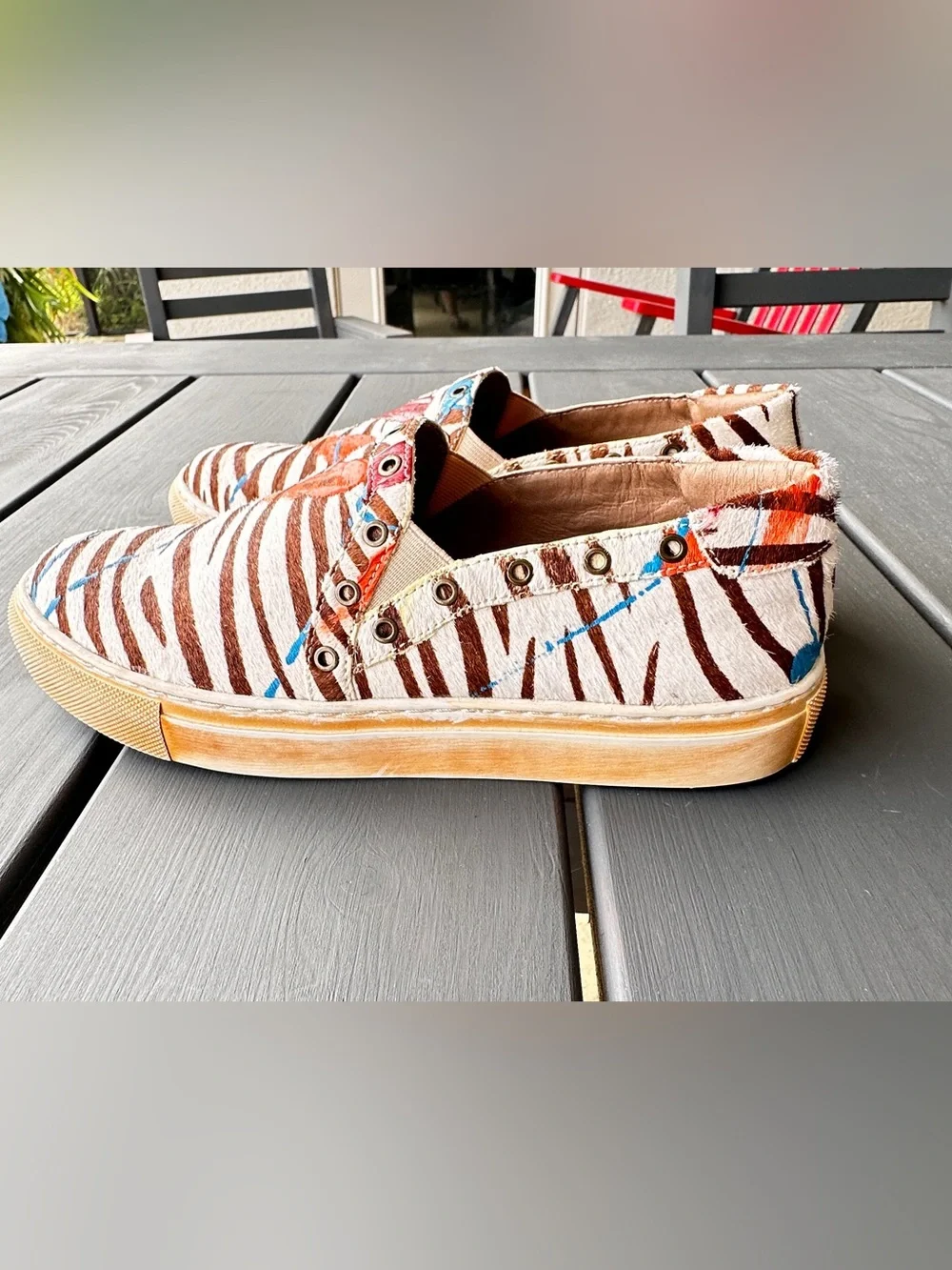 Chocolat Blu Nayla women's slip-on sneakers Sz 7